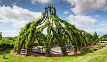 Außenansicht der Weidenkirche in Kaiserslautern